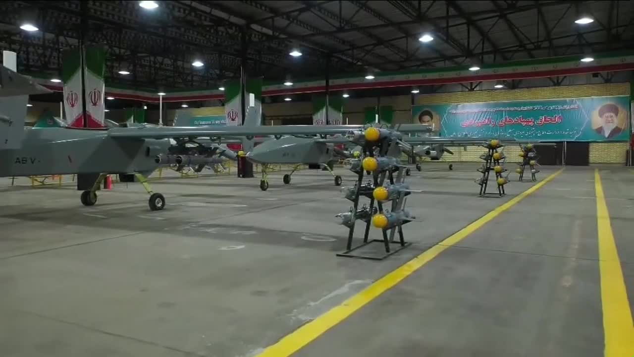 وزارة الدفاع الايرانية تتسلم 200 طائرة مسيرة - المسيرات الايرانية - الجيش الايراني (6)